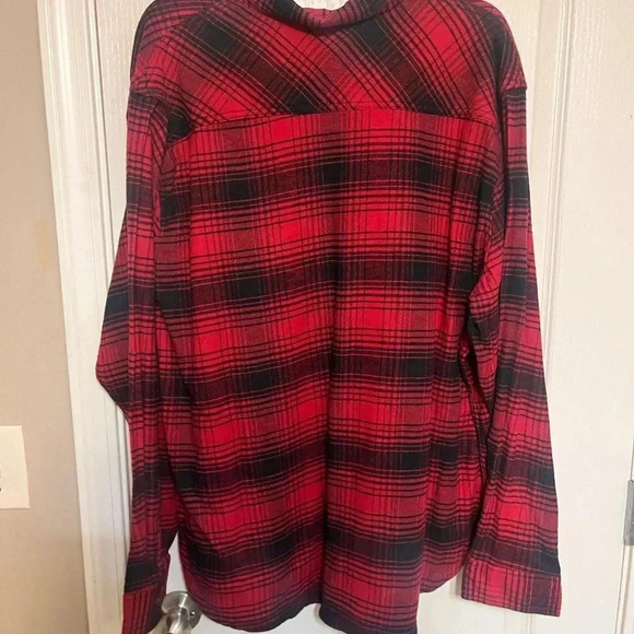 Flannel Long Sleeve Lee Button down - Picture 5 of 8